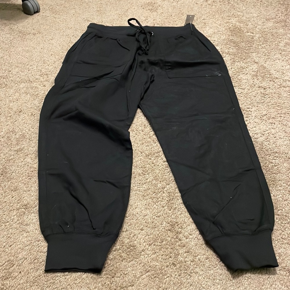 Women’s black sweatpants